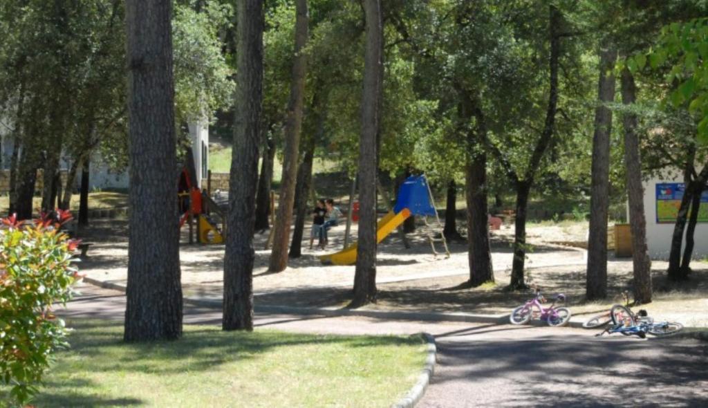Camping Ocean Vacances Saint-Georges-de-Didonne ภายนอก รูปภาพ